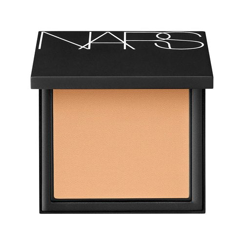 All-Day Luminous Powder Foundation SPF 24 Punjab