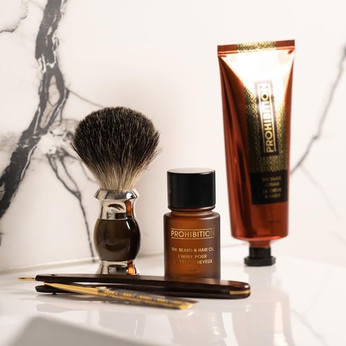 Skiennix Shaving Cream - Paraben-Free Formula for Sensitive Skin with Macadamia Nut Oil | 250 ml