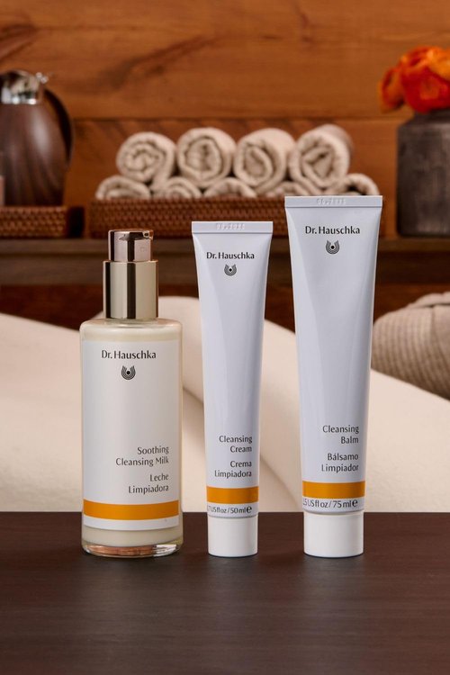 Dr. Hauschka Soothing Cleansing Milk - pH Balanced Facial Cleanser & Makeup Remover for Sensitive Skin, 4.9 Fl Oz