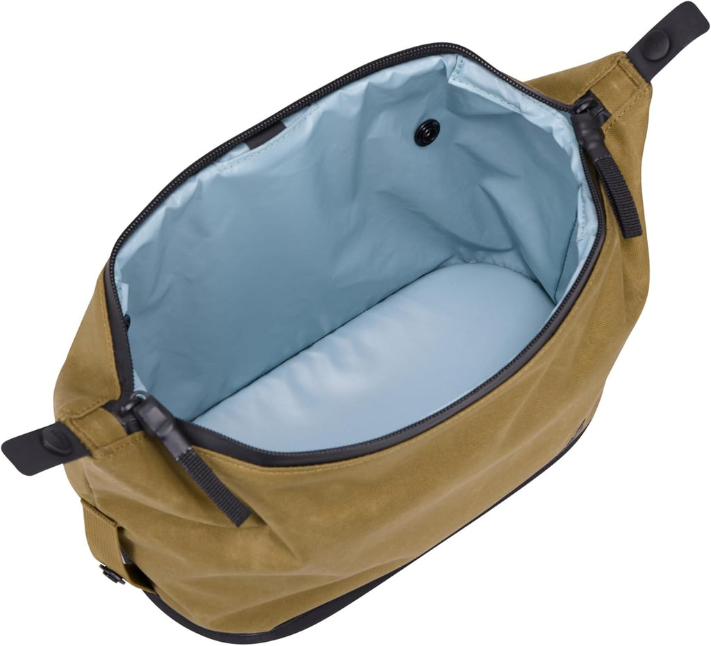 Thule Aion Toiletry Bag - Water-Resistant Travel Organizer for Toiletries & Makeup - Includes Removable Liquids Bag - Easy to Clean & Hang