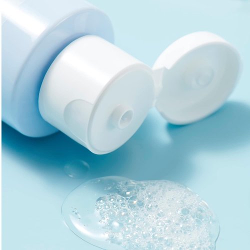e.l.f. SKIN Daily Cleanser - Hydrating Face Cleanser with Hyaluronic Acid | Vegan & Cruelty-Free