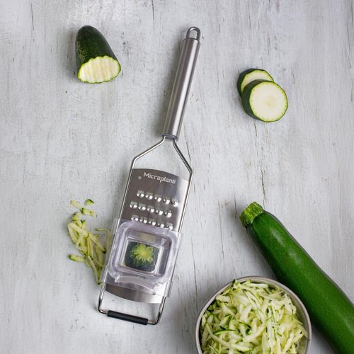 Microplane Professional Series Kitchen Grater - Extra Coarse Stainless Steel Blades for Potatoes, Zucchini, and Cheese - Made in USA