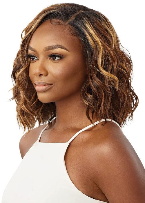 Outre Lace Front Wig - Sleeklay Part -NYLA (DRST2/CHOCOLATE CARAMEL)