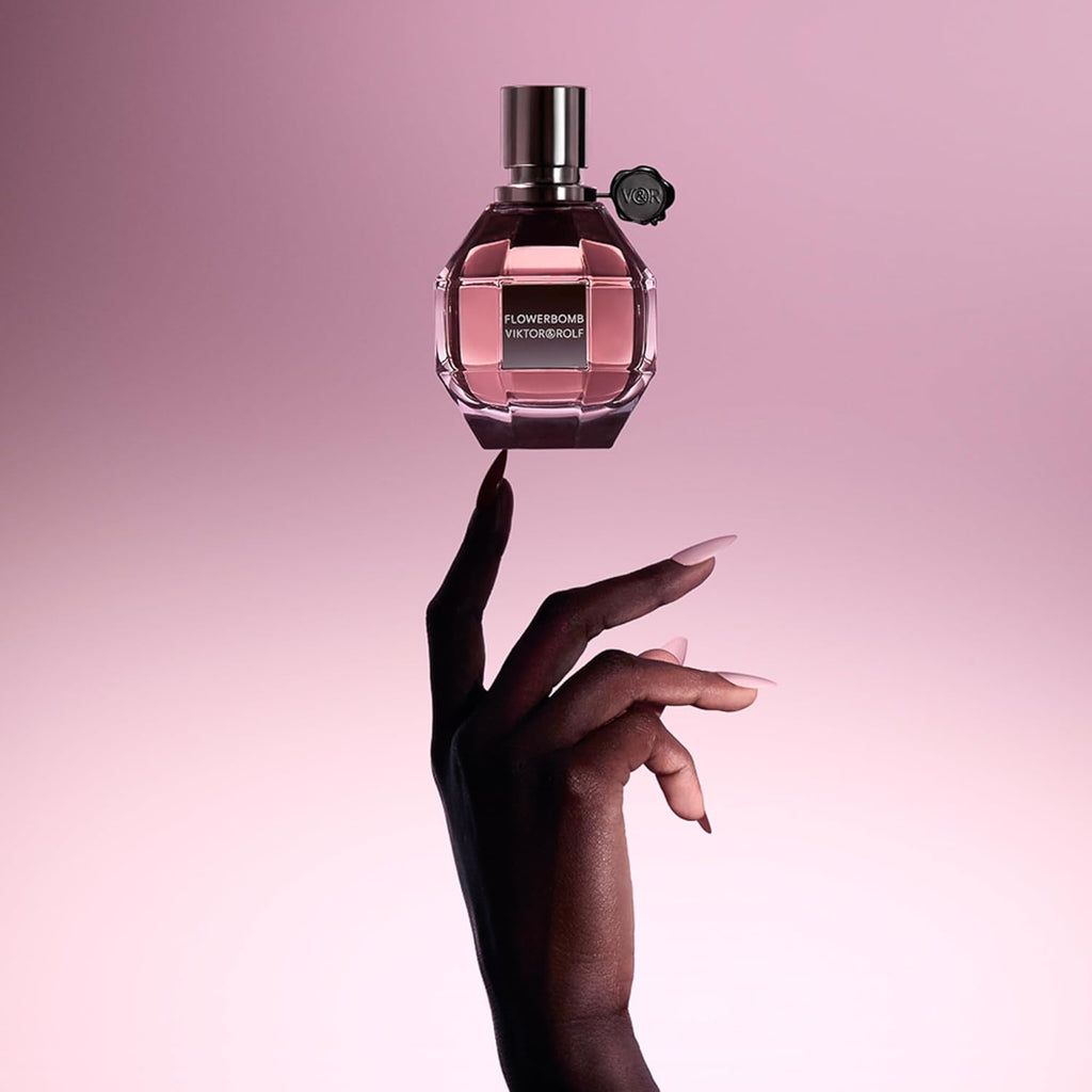 Viktor&Rolf - Flowerbomb Eau de Parfum - Women's Floral & Woody Perfume - Notes of Rose, Peony & Patchouli