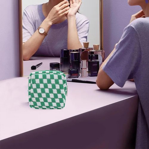 2 Pieces Makeup Bag Small, Mini Checkered Make Up Bag Travel Cute Cosmetic Bags for Women Preppy Makeup Pouch for Purse Zipper Makeup Organizer Case Period Bag Sanitary Napkin Storage Bag for Girls