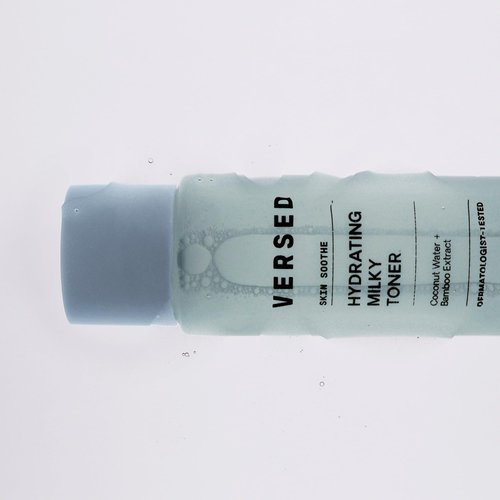 Versed Skin Soothe Hydrating Milky Toner for Face - Nourishing Coconut Water with Algae & Bamboo Extracts - Helps Restore Skin’s Natural pH Balance (Skin Soothe - 4 Fl Oz (Pack of 1))