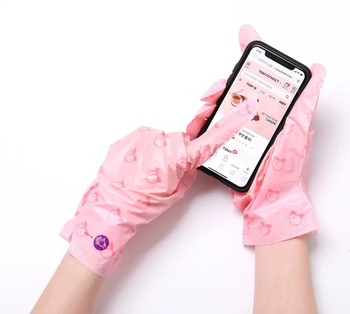TONYMOLY I’m Lovely Peach Hand Mask – Hydrating & Moisturizing Korean Hand Treatment Gloves with Peach, Plum & Honeysuckle Extracts – Phone Screen Friendly, 5pk