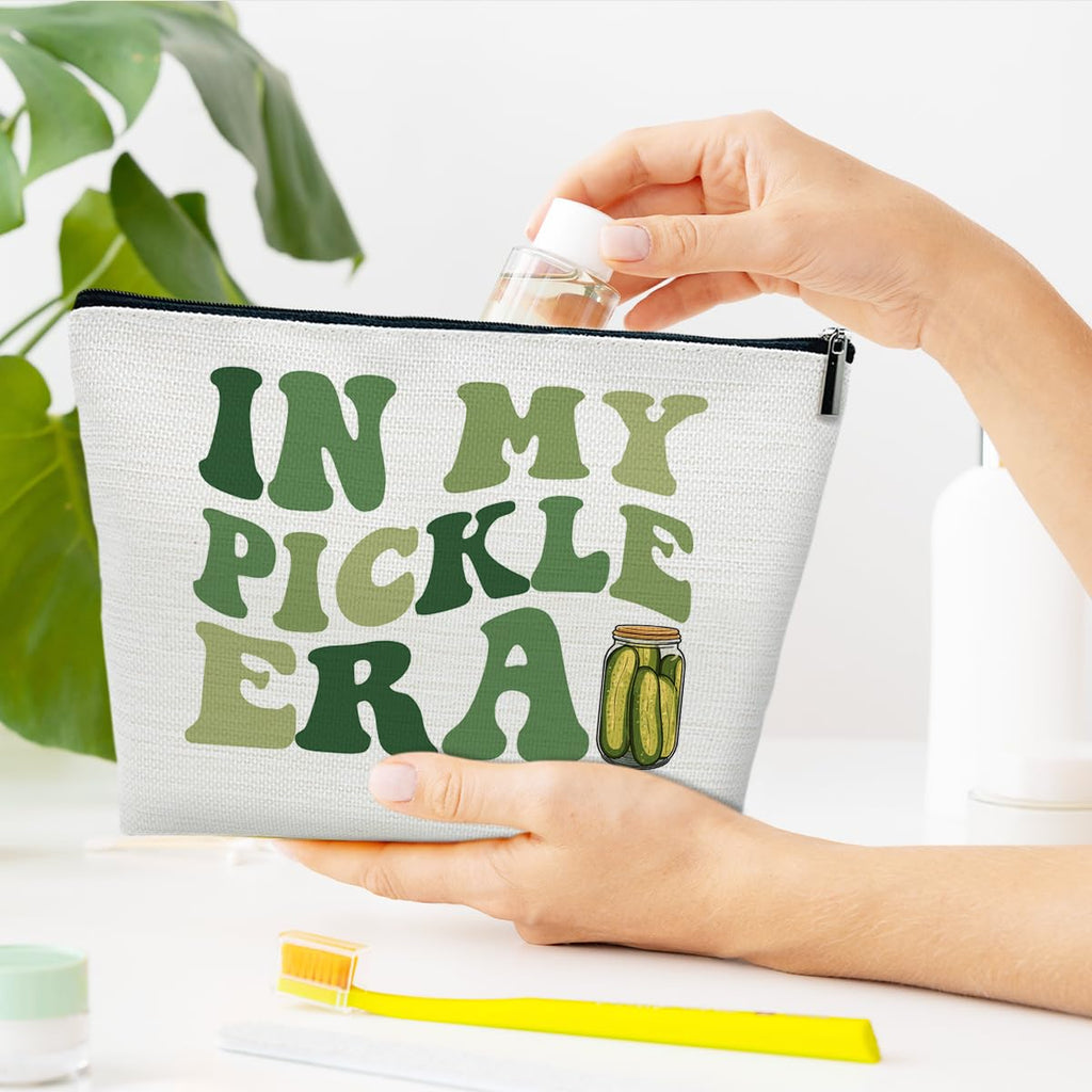 Ythuil Funny Pickle Gifts for Pickle Lovers, Cool Gifts for Best Friends, Makeup Travel Toiletry Bag, Thank You Present for Women, Birthday Present for Sister, Teen, Bestie, Daughter, Niece, Bff
