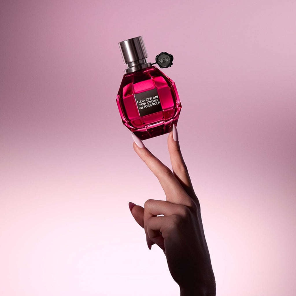 Viktor&Rolf - Flowerbomb Ruby Orchid Eau de Parfum - Floral & Fruity Women's Perfume with Vanilla & Peach Notes