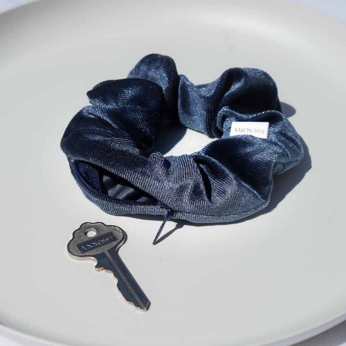 Smunchys Velvet Scrunchie Set of 6 | Hidden Zipper Pocket Storage for Cash, Keys, Chapstick | Women's Hair Accessory