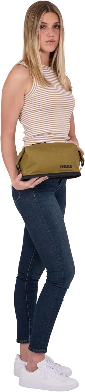 Thule Aion Toiletry Bag - Water-Resistant Travel Organizer for Toiletries & Makeup - Includes Removable Liquids Bag - Easy to Clean & Hang