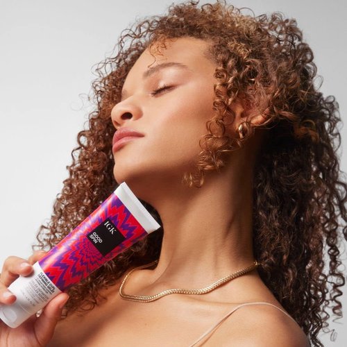 IGK GOOD SPIN Curl Defining Gelee - Hydrating, Frizz Control & Strong Hold | Vegan & Cruelty-Free | 4.75 Oz