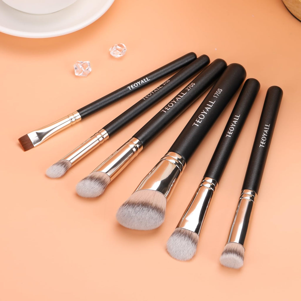 TEOYALL Thin Flat Eyeliner Brush - Precise Eyebrow Definer & Concealer Brush for Flawless Coverage