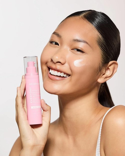 MCoBeauty - Hydrating Face Moisturizer - Plump, Firm & Brighten Skin - Hyaluronic Acid & Vitamin C - Vegan, Cruelty-Free