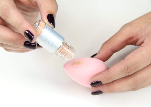 PÜR MINERALS Shake & Bake Powder to Cream Under Eye Concealer - Weightless Translucent Formula for Dark Circles & Puffiness