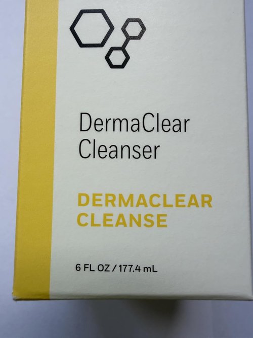 Derma Quest DermaClear Cleanser with Mandelic Acid - Gentle Exfoliation | 6oz/177ml