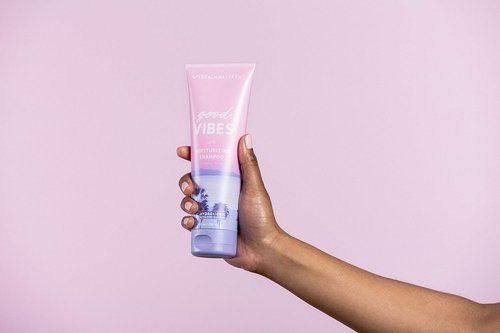 Beachwaver Co. Good Vibes Shampoo - Coconut Milk Hydration & Shine with HiX Vegan Bond Multipliers | 8 Fl Oz
