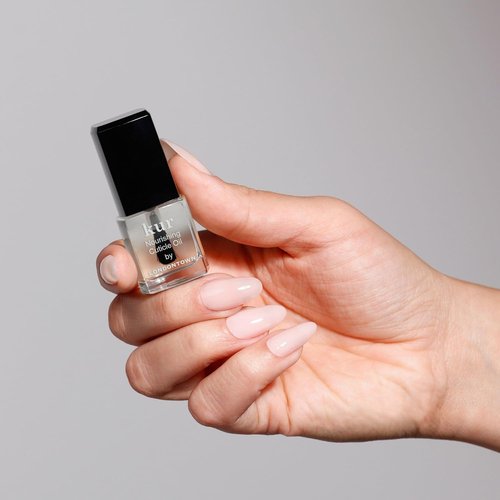 LONDONTOWN Nourishing Cuticle Oil - Deeply Moisturizing Formula for Soft, Healthy Nails | Vegan & Cruelty-Free