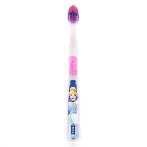 Oral-B New Princess Toothbrush for Little Girls, Children 3+, Extra Soft, Characters Vary - Pack of 6 (Characters Vary)