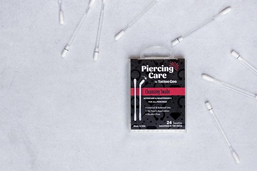 Tattoo Goo Piercing Care Cleansing Swabs, 24 Count, Medicated Cotton Swabs with No Alcohol, Oral & Dermal Aftercare, Antiseptic Formula, Helps Prevent Infection, Irritation and Scarring