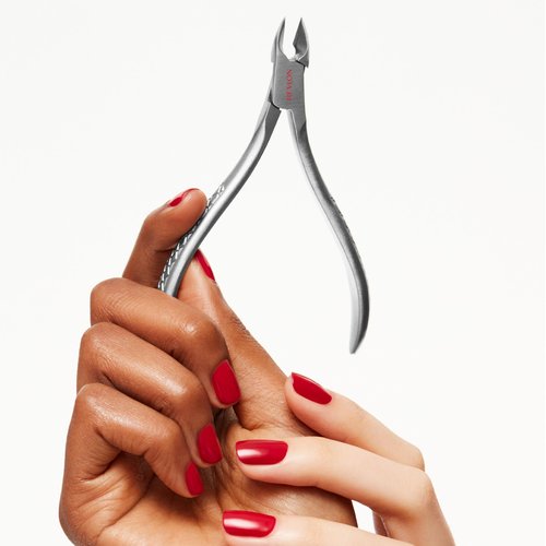 Revlon Full Jaw Cuticle Nipper, Manicure Tool for Nail Care, Made with Stainless Steel, High Precision Blade, Easy to Squeeze Spring, 1 Count