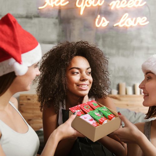 Loopeer 24 Pcs Christmas Hand Cream Gifts Bulk Christmas Mini Hand Lotion Xmas Stocking Stuffers Gifts Travel Size Mini Creams Moisturizer Cream Xmas Party Favors for Dry Skin Women Men Mom Employee