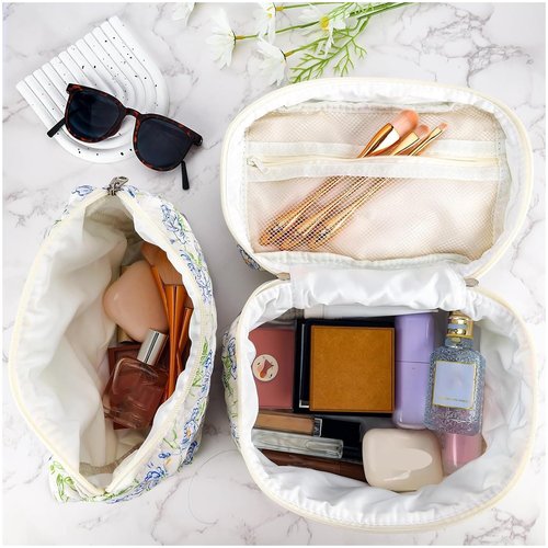 RSRSLEII 3 Pcs Quilted Cotton Makeup Pouch, Coquette Floral Quilted Toiletry Makeup Bag for Women and Girls, Aesthetic Travel Organized Cosmetic Bags(03Bear Pattern)