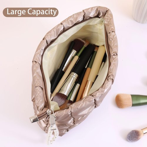 Beayuva Puffer Quilted Makeup Bag Travel Cosmetic Bag Portable Puffy Checkered Toiletry Pouch Skincare Organizer Purse Pencil Case (Silver)