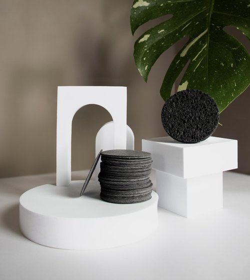 Facial cleansing sponge, 50-Count Bamboo Charcoal-Infused Compressed Cellulose Sponges, 100% Natural Wood Pulp, Biodegradable Exfoliating Spa Sponge, Makeup Remover