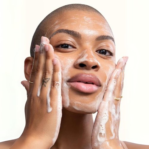 SHANI DARDEN SKIN CARE Cleansing Serum - Gentle Daily Hydrating Gel Facial Cleanser with Hyaluronic Acid & Oat Bran | 4 fl oz