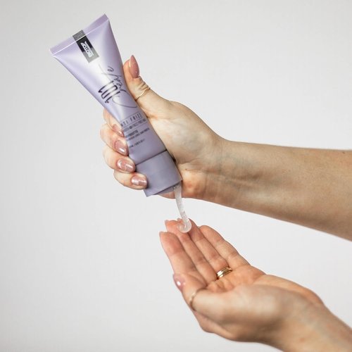 Biotop Professional 101 Anti-Frizz Hair Cream - Lightweight Frizz Control & Glossy Shine - Nourishing Formula (4.05 Fl Oz)