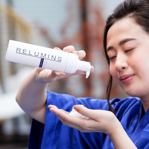 Relumins Advance Clarifying Foaming Cleanser - Gentle Facial Cleanser for Sensitive Skin | Non-Drying Formula – 200ml