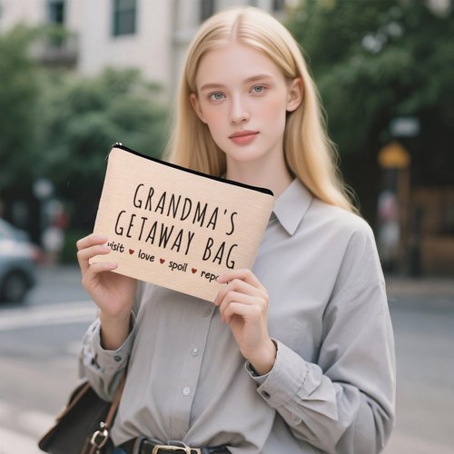 HDYHDY New Grandma Gifts Makeup Bag, Grandma Birthday Gifts for Nana Mimi Gigi Granny Grandmother, Best Promoted to Grandma Gift First Time 2026, Grandmas to Be Gift, Christmas Travel Cosmetic Bag
