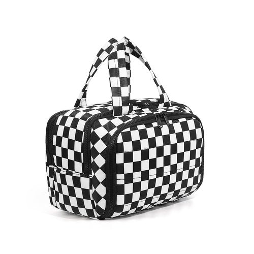 Travel Toiletry Bag, Spacious Checkered Toiletry Bag for Women,Large Toiletry Bags for Traveling,Lightweight Travel Cosmetic Makeup Bag Organizer for Accessories,Toiletries (Black and White Checkered)