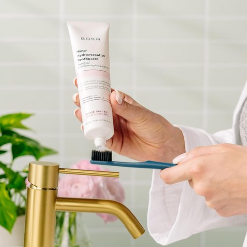 Boka Classic Manual Toothbrush - Extra Soft Activated Charcoal Bristles, Bioplastic Handle, Pink | Travel Cap Included
