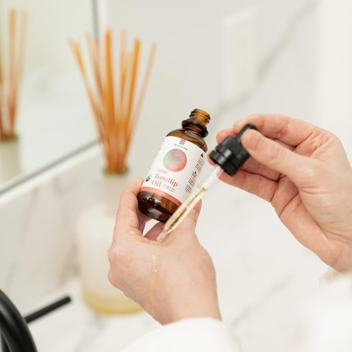 River Cosmetics Organic Rosehip Oil, Cold Pressed Rosehip Oil for Face, Skin Care, Gua Sha, and Hair Care, USDA Certified Organic 100% Pure, Hexane Free, 4 Fl Oz.