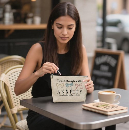 Nihilform Funny Makeup Bag, Humor Anxiety - Themed Makeup Bag，“I Don’t Struggle with Anxiety” Funny Design，Gift for Mental Health Advocates, Self - Care & Relatable Humor, 10x7 Inch Khaki