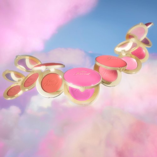 Too Faced Cloud Crush Blurring Blush | Velvety, Blendable, High Pigment Powder Blush for Cheeks, 0.17 Ounce, Candy Clouds