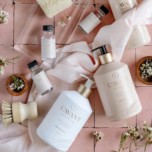 L'AVANT Collective High Performing Hand Soap | Luxurious Ingredients for Soft & Smooth Hands | Notes of Bergamot, Orange Blossom, Amber, Cedar | Blushed Bergamot Scent Reusable Glass Bottle 16 Fl Oz
