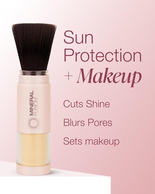 Mineral Fusion Brush-On Powder Sunscreen SPF 30 - Translucent Natural Daily Sun Care | Hypoallergenic & Travel Friendly