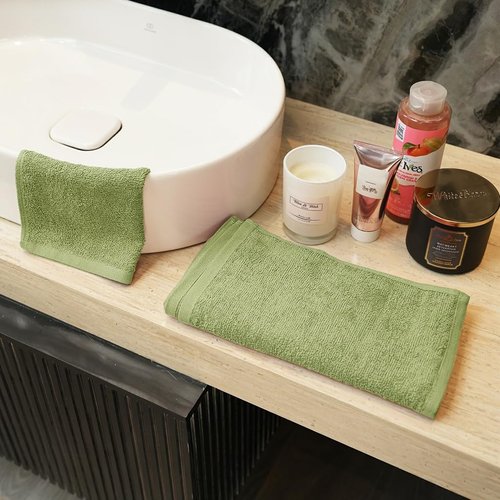 CottonsClout 100% Ring Spun Cotton Washcloths 12Lx12W – Pack of 24 | Lightweight, Fast‑Dry, Everyday Utility Cloths for Kitchen & Home (Green)