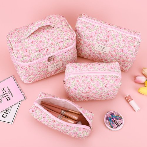 BBIQI Quilted Makeup Bag Set 3 Pcs Cotton Cute Makeup Bags For Women Large Aesthetic Floral Cosmetic Bag Coquette Flower Makeup Pouch