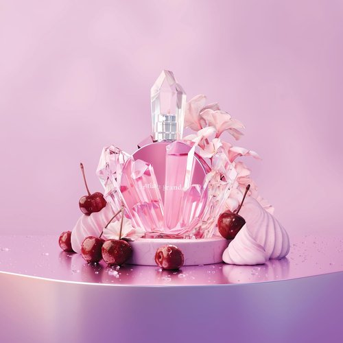 Ariana Grande r.e.m. Cherry Eclipse Eau de Parfum - Ambery Fruity Women's Fragrance - 3.4 Fl. Oz.