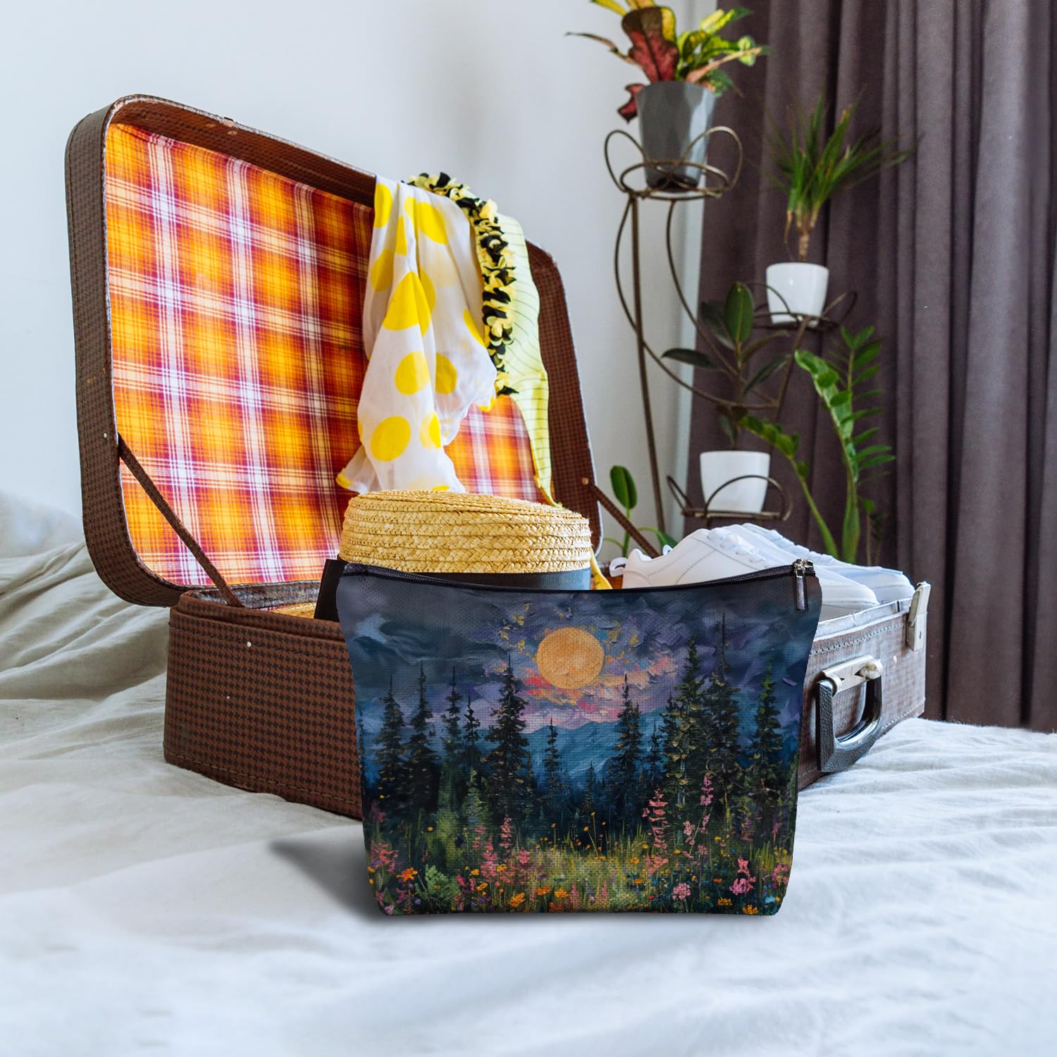 Zomhix Watercolor Full Moon Above the Wildflowers Makeup bag, Cottagecore Accessories Cosmetic Bag, Cottagecore Gifts, Mystical Under Cold Moons Scenic Cosmetic Bag Toiletry Bag