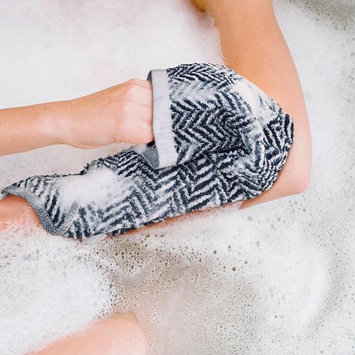 Cleanbear Wash Cloths for Showering with Striped Herringbone Patterns, 12 Cotton Washcloths for Bathroom, Large 13 X 13 Inches, Navy-Blue