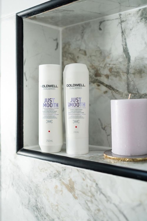 Goldwell Dualsenses Just Smooth Conditioner - Taming Anti-Frizz & Humidity Control | 1L