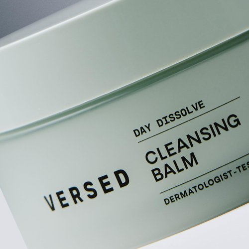 Versed Day Dissolve Cleansing Balm - Makeup Melting Balm Infused with Vitamin E + Eucalyptus Oil to Calm Skin - Oil Based Double Cleanser (2.3 Fl Oz (Pack of 1), Day Dissolve)