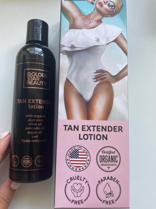 **Tan Extender Daily Moisturizer by [Brand Name] - Organic Oils & Hyaluronic Acid for Longer-Lasting Tan | 8 fl. oz.**