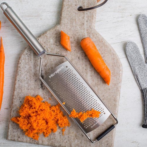 Microplane Professional Series Kitchen Grater - Fine Grating for Cheese, Citrus, Garlic & More | Stainless Steel Blades, Made in USA