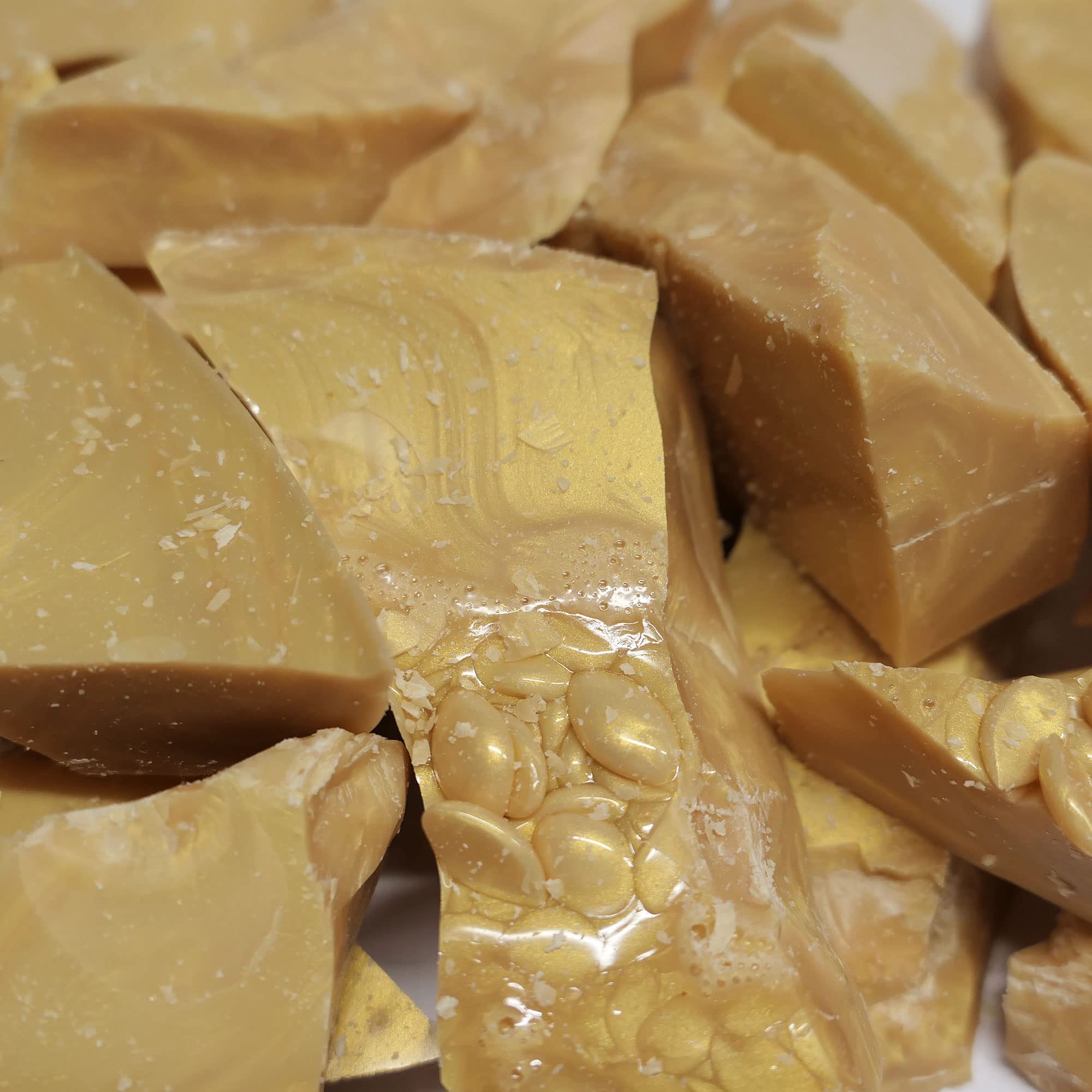 Waxness Premium Gold Rush Hard Wax 1.65 lb / 750 g